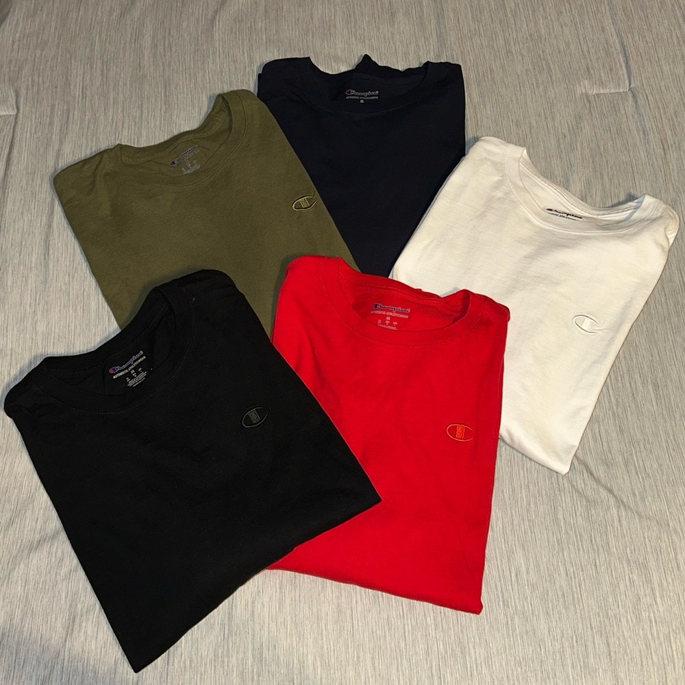 Champion Men’s Long Sleeve Tees - Size Medium